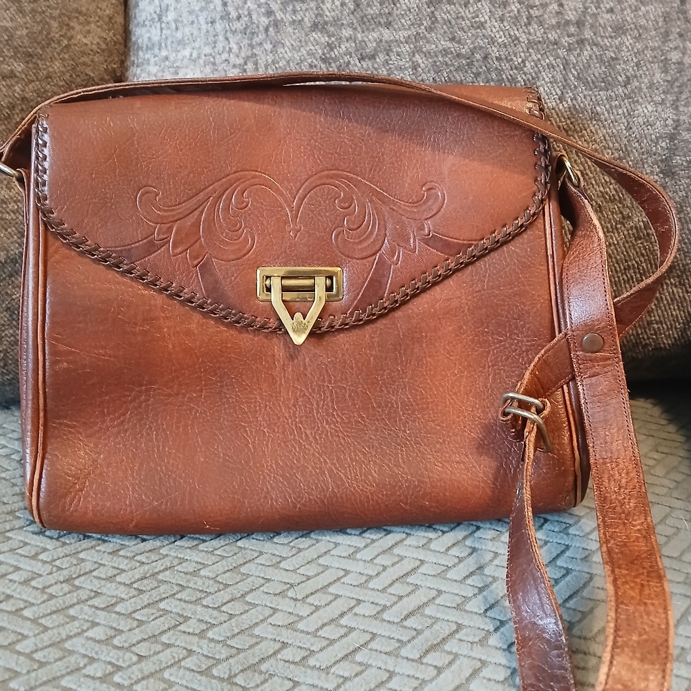 Meeker genuine leather crossbody